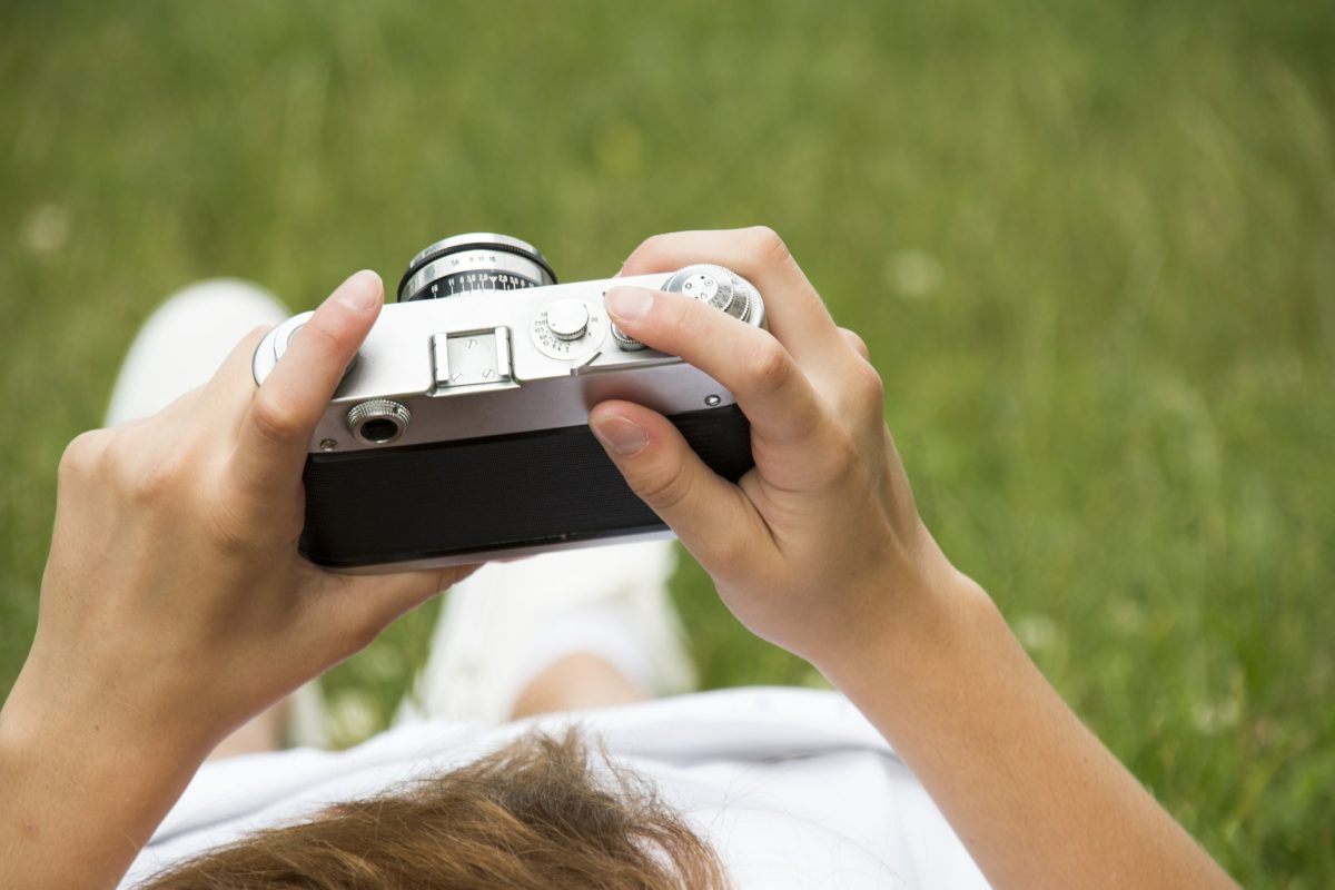 scatta delle fotografie