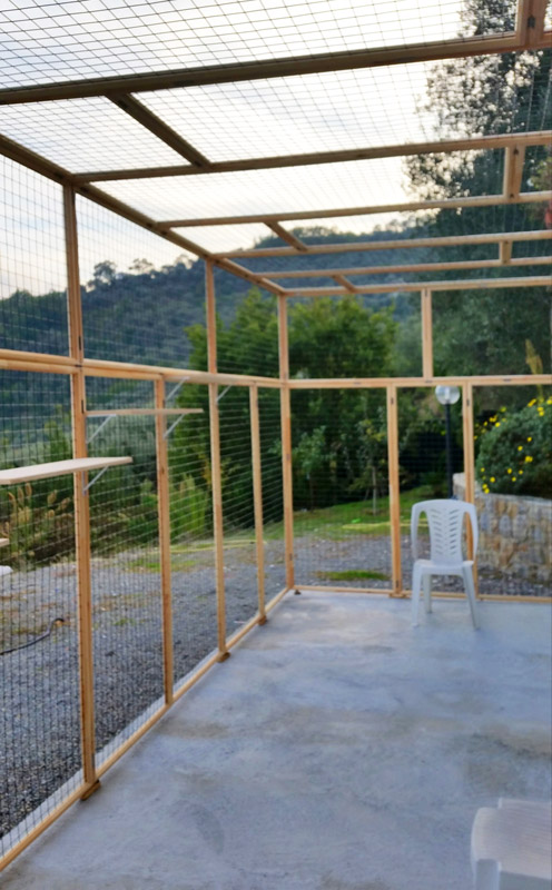 Addossato con tetto